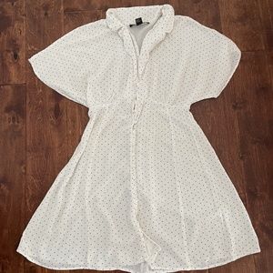 Forever 21 Women's Polka Dot Contemporary Button Down Mini Dress Size: M